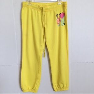💛Victoria Secret Pink Cropped Capri Pants